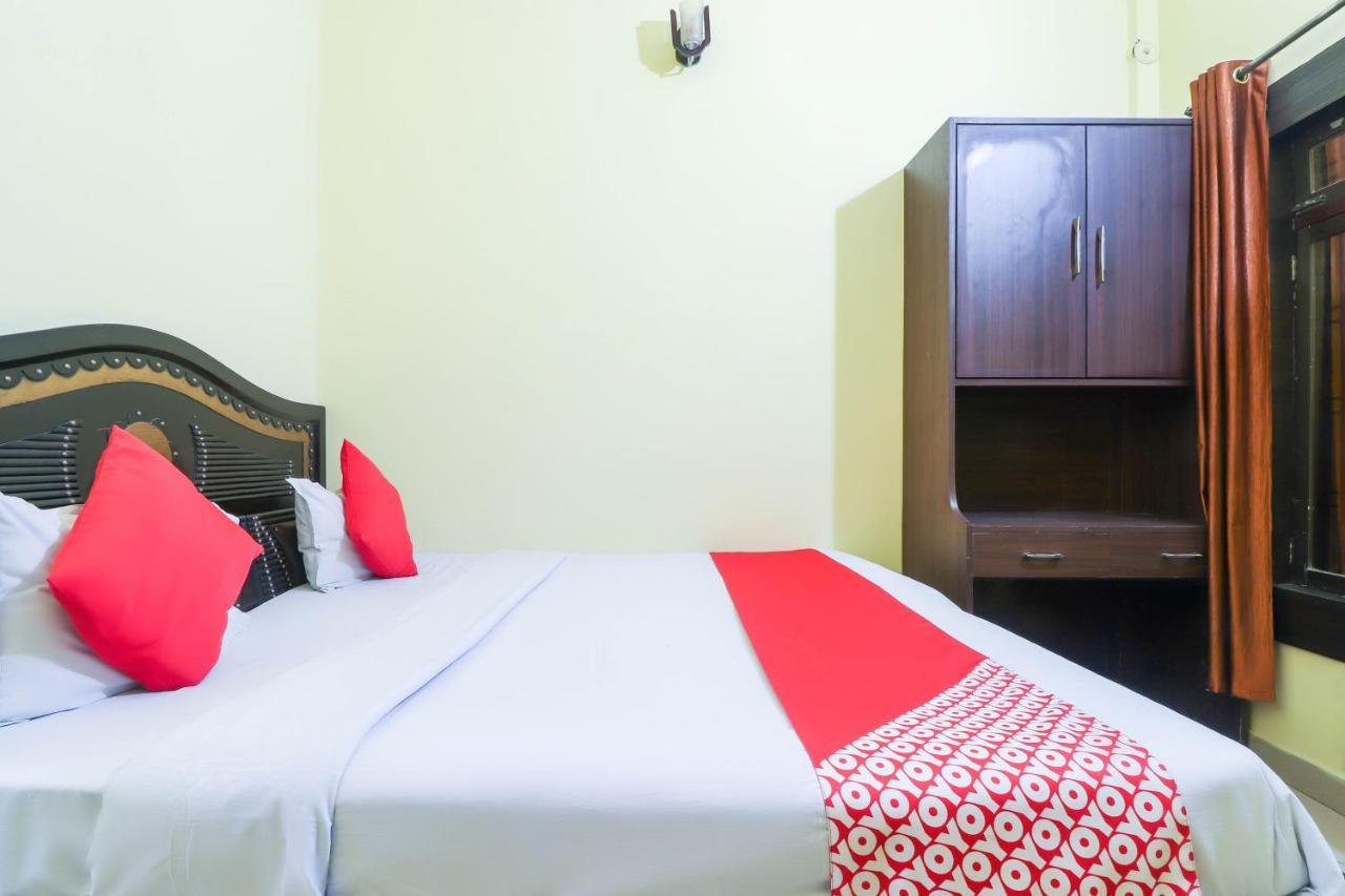 โอโย 70394 โฮเต็ล ราเชนทรา Hotel Khalilabad ภายนอก รูปภาพ